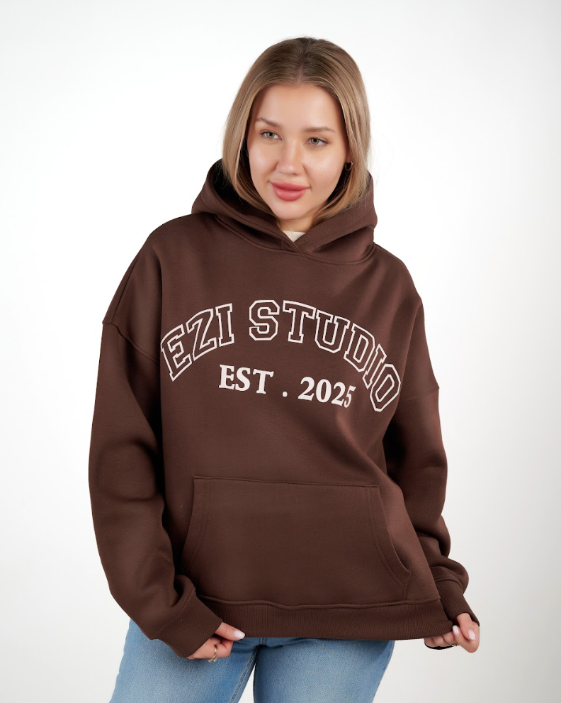Your Ezi Studio staple — in brown.