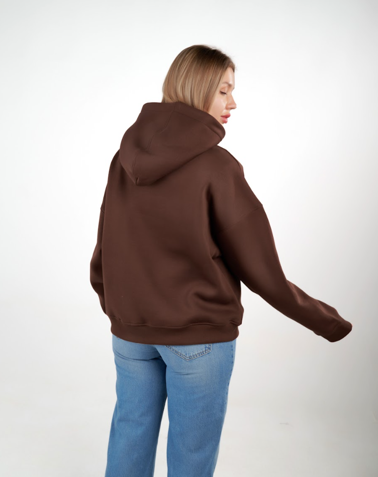 Your Ezi Studio staple — in brown.