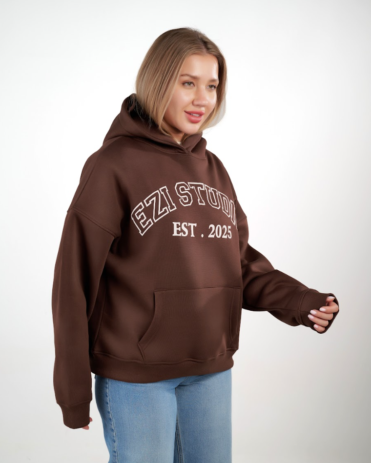 Your Ezi Studio staple — in brown.